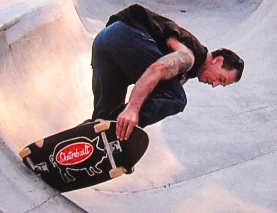 Skateboarding bowl with Skaterbuilt Pig Wideboard